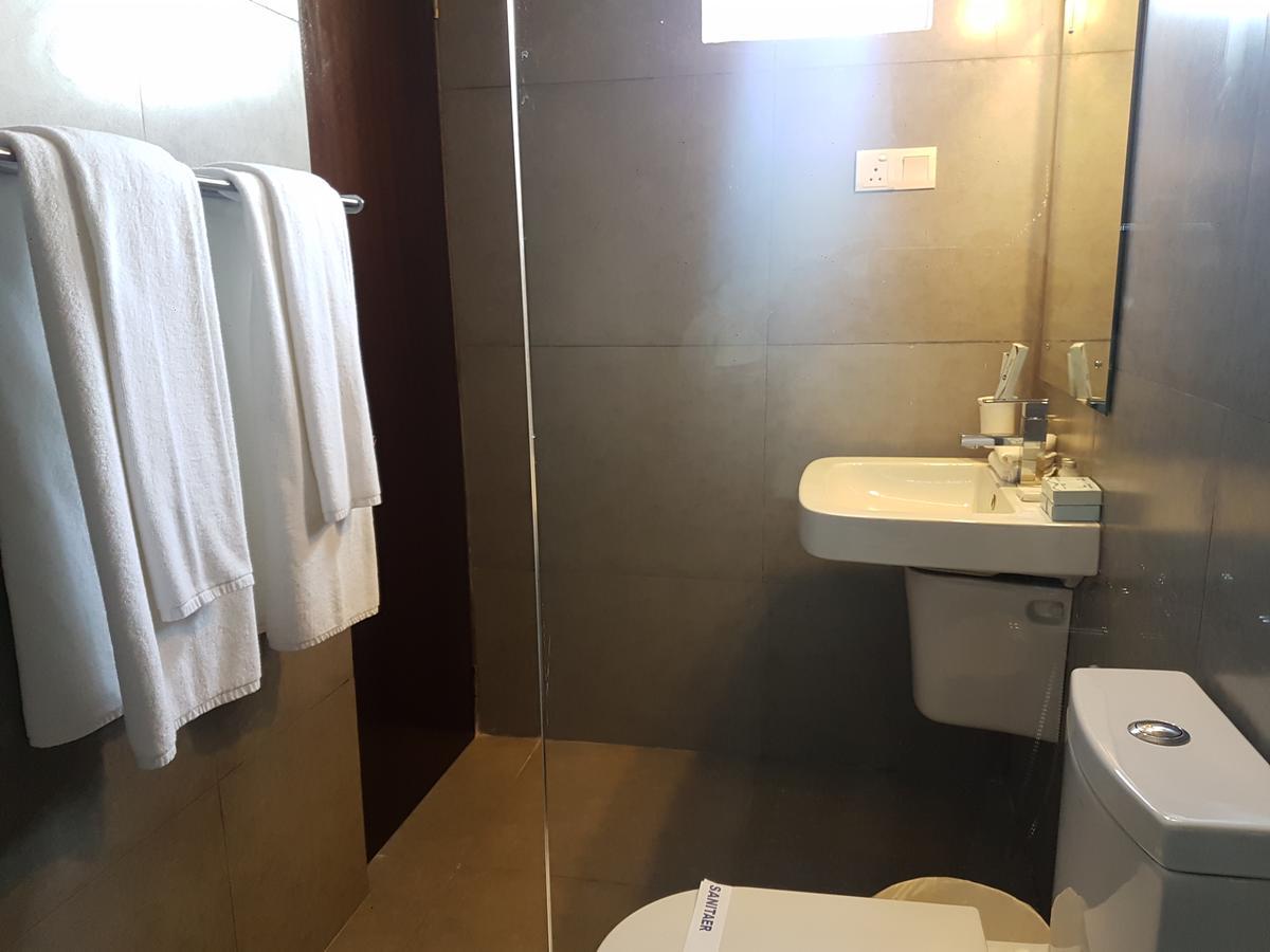 A One Hotel - "The Marine" Коломбо Экстерьер фото